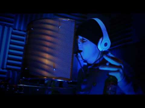 Skyer D - Lifes So Hard | Studio Video | SNEAK PEAK TV