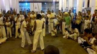preview picture of video 'Gruopo Esquiva de Capoeira - Lençois, Festival de Inverno 2013'