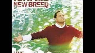 Video thumbnail of "Israel & New Breed - I Know Who I Am"