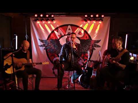 Antti Railio - Halla Ja Etelätuuli Acoustic Cover