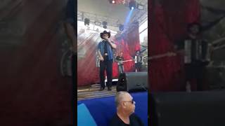 Download lagu Felipe & Falcão - Vanerão da mulher feia (show ao vivo) mp3
