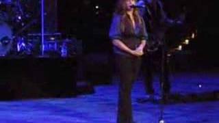 Alanis Morissette - That Particular Time (clip) live in Rome