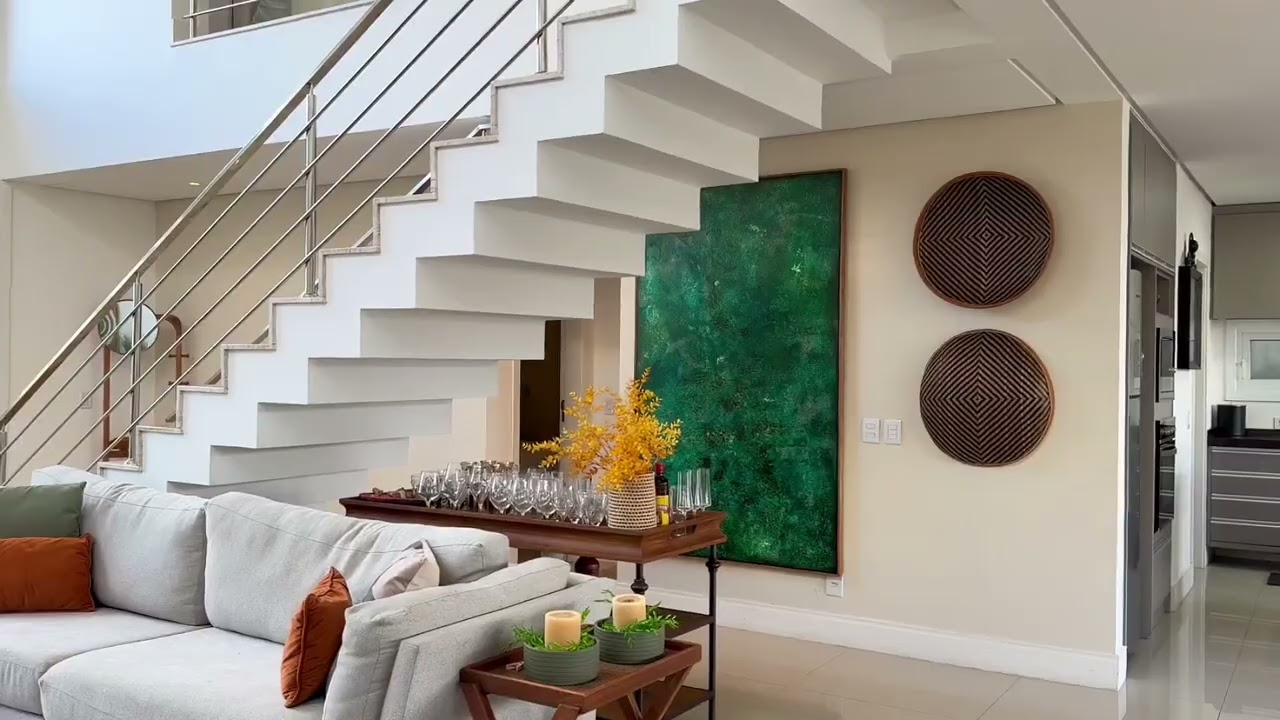 OTIMA CASA NO CONDOMINIO MALIBU