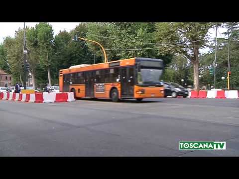 2017-07-24 FIRENZE - STRETTA SU CINTURE E CELLULARI, MULTATE 52 PERSONE