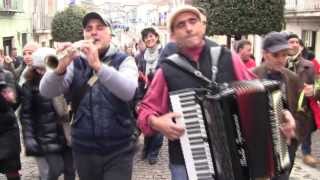 preview picture of video 'Carnevale di Montemarano 2014 (giorno 2 marzo parte 1)'