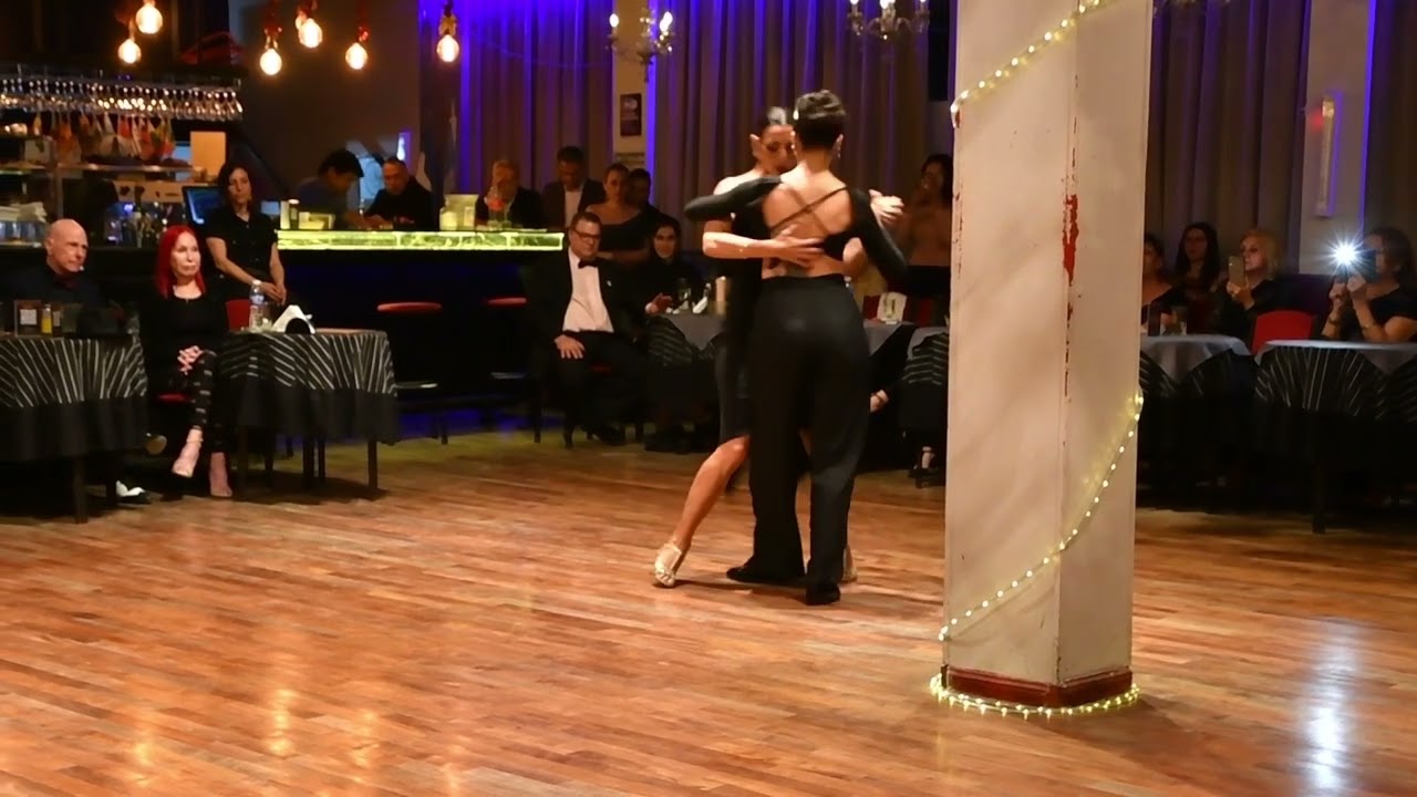 Virginia Vasconi y Lorena Garcia en Porteño y Bailarin -2