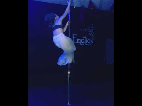 Pole dance Contemporary, студия Эмоция, город Архангельск