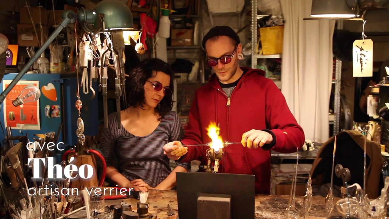 Soufflez votre flacon de parfum en verre - Vidéo
