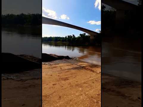 Rio Ivaí no PR! 💦🌊🪸 #rio #lagoa #riacho #paraná #shortsyt #vidanaroça #youtubeshorts #brasil #fyp