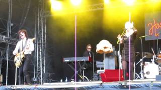 Amanda Jenssen - Autopilot Live