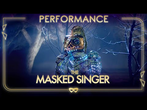Chameleon Performs Radiohead's 'Creep' | Season 1 Ep. 1| The Masked Singer UK