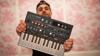 Arturia MicroFreak Hybrid Synthesizer with Case | IDJNOW Arturia MicroFreak Hybrid Synthesizer with Case | IDJNOW
