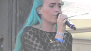 Sheppard- Smile Live at ACL