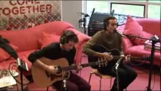 Dotan - Fall (Live @ Roodshow)