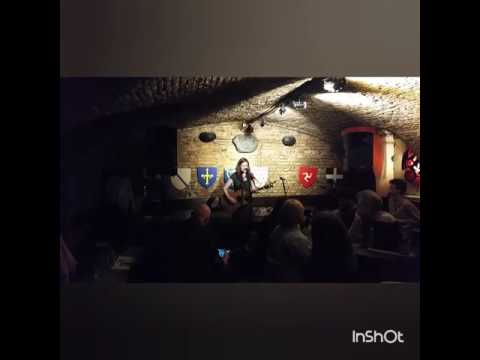 Lynda Cullen- The Trouble- Live at Brussels Folk Club at La Porte Noire
