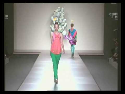 Cibeles Madrid Fashion Week pri ver 2010: Krizia Robustella