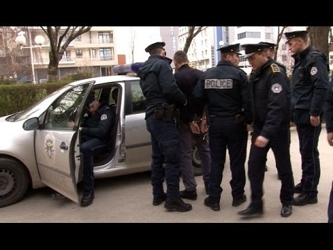 Arrestohet Sali Zyba dhe dy pjesëtar të sigurimit në komunën e Prishtinës