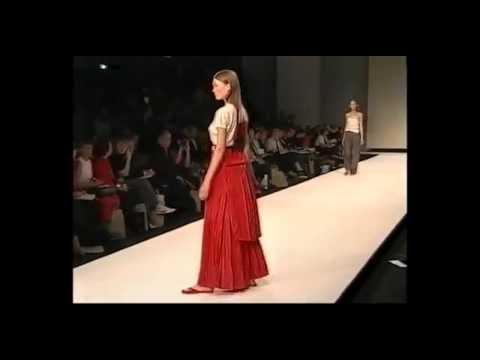 NOM*d SPRING SUMMER 2000 RUNWAY - LONDON FASHION WEEK 1999