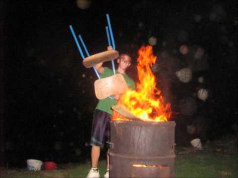 Rima- pendrekom po leđimaa