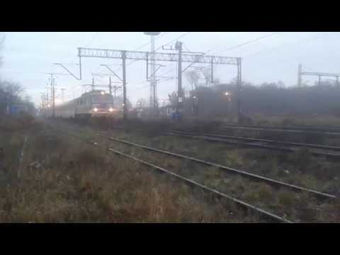 EU07-045 z IC ŚWIATOWID w Brzegu Dolnym.