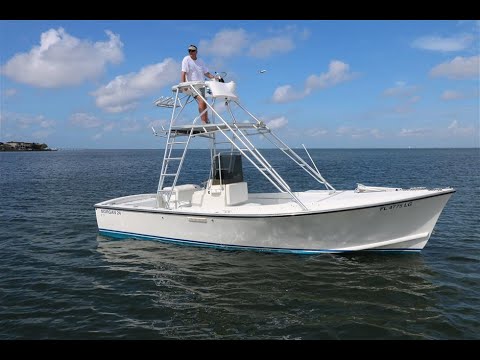 Morgan 24 Center Console with Full Tower