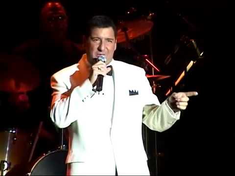 'Luck Be a Lady' - Las Vegas Lounge Singer