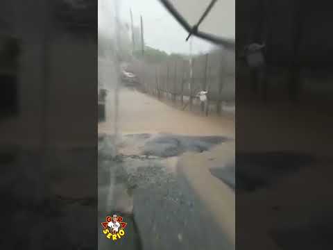 CHUVA INVADE CASAS NA VILA ISABEL NO DISTRITO DOS BARNABÉS MORADORES PEDEM AJUDA.... ATENÇÃO PROMOÇÃO SOCIAL NA ESCUTA