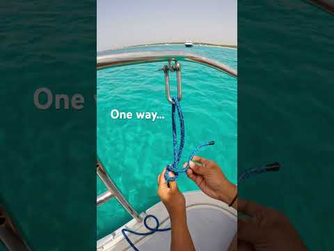 The Halyard Hitch 🪢 #knots #boating #sailing #howto #nautical #boatlife #shorts #mediterranean