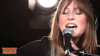 Holly Taymar - Your Woman - (White Town cover) - Ont' Sofa Sessions