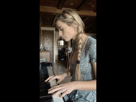 J Balvin - Rojo (Cover Iza Bastet)