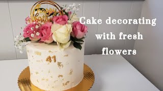 How to prepare fresh flowers for cake decorating