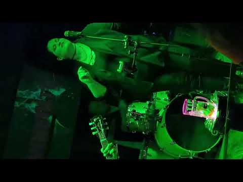 Kid Dynamite Performs "Rebel Yell " at Number 1 Broadway in Los Gatos CA