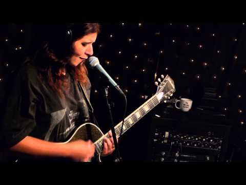 I Wanna Know - Best Coast