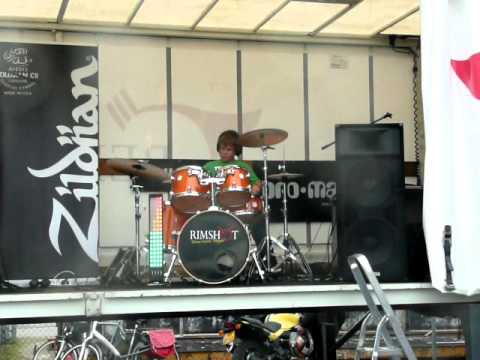 robin drumt op rimshot d-day 25 juni 2011
