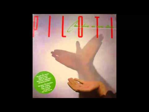 Piloti - Rekla je da u mojoj glavi cuje gitare i bubnjeve - (Audio 1987) HD