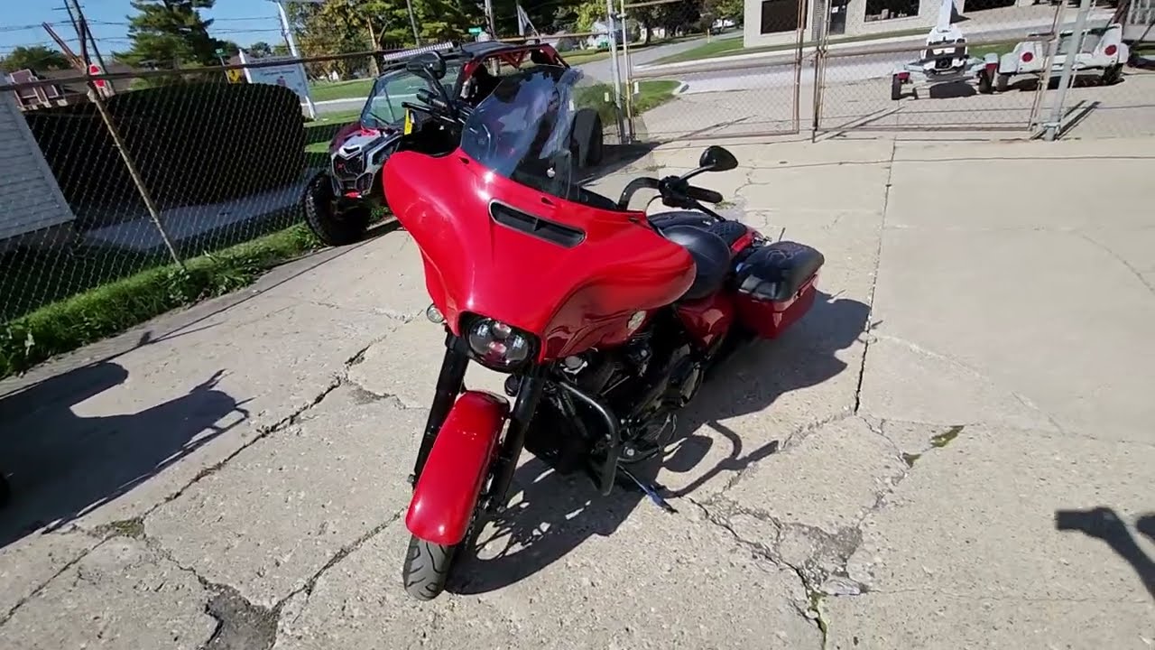 2022 Harley-Davidson® Street Glide Special Motorcycle