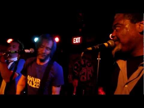 Ahura Mazda featuring Jimmy Lux