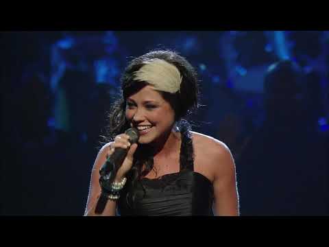 Kari Jobe, Phillips Craig & Dean: "Revelation Song" (41st Dove Awards)