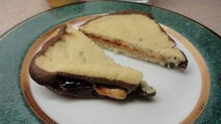 Peanut Butter and Jelly Sandwich Cookies