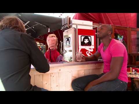Ferry van de Zaande en de Braboneger op de Tilburgse kermis.