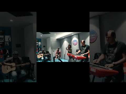 aditya arne O Humdum So...