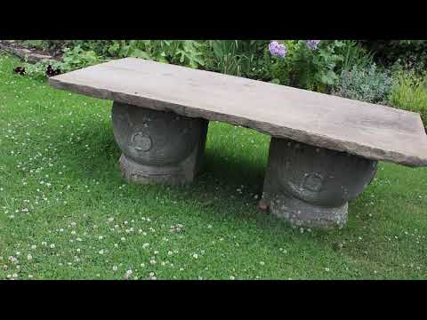 Rounded Stone Based Stone Table (Stk No.3876)