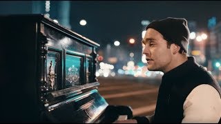 Musik-Video-Miniaturansicht zu Schönste Zeit Songtext von Bosse