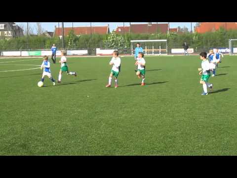 SVS F7 - S.V. Brandevoort F6 : eerste helft (4 mei 2013)