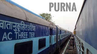 preview picture of video 'Nanded Panvel Express Meets Tapovan Express At Purna Jn. | Indian Railways'