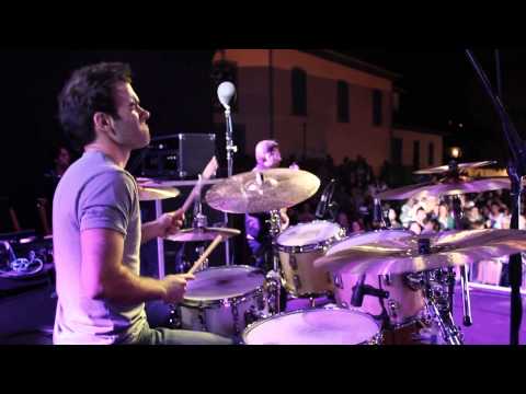 Show Beto Guedes - Canção do Novo Mundo (w/ Arthur Rezende - Drums)