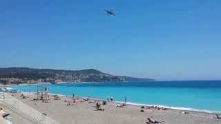 preview picture of video 'Emirates airplane landing in Nice'
