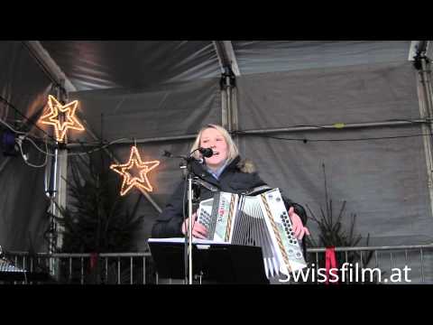 Corinna Zollner (1) in Stein am Rhein bei der  Maerli-Stadt.ch