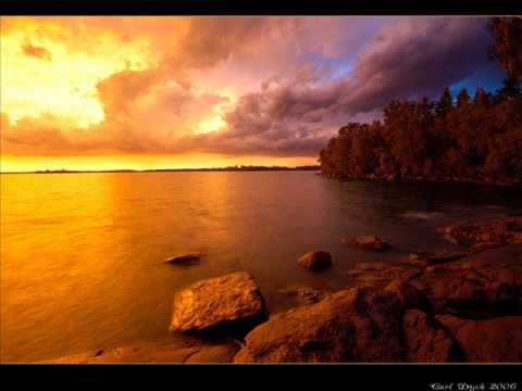 Wallbridge & Ashley - The Embrace (Aurosonic's Waiting For Sunrise Mix)
