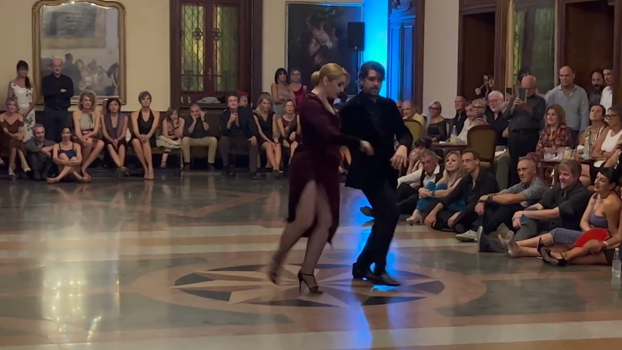 ARIADNA NAVEIRA Y FERNANDO SANCHEZ  bailan PEDRO LAURENZ ... ARRABAL